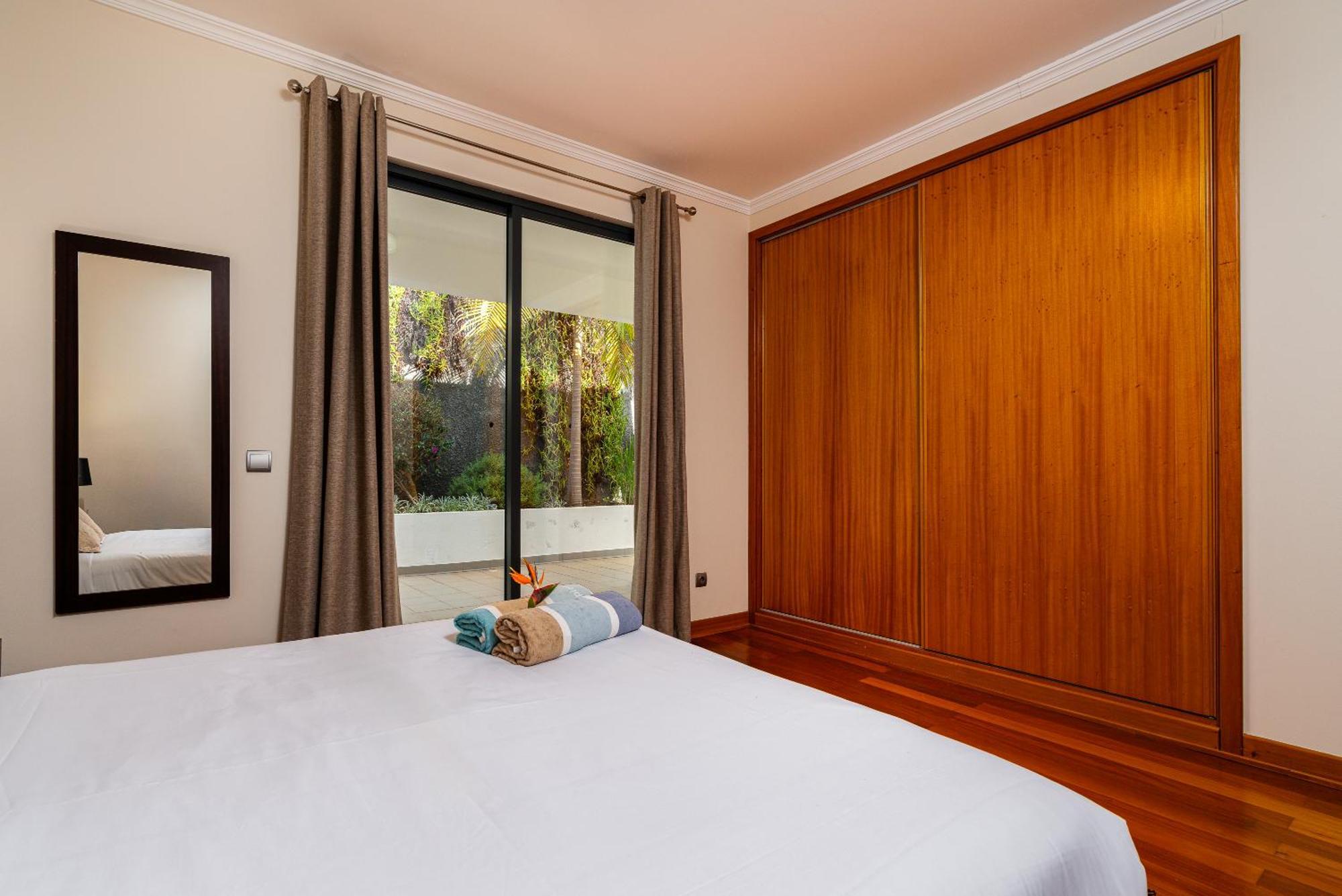 Villa Nunes, Big Holiday House With Private Pool Calheta  Extérieur photo
