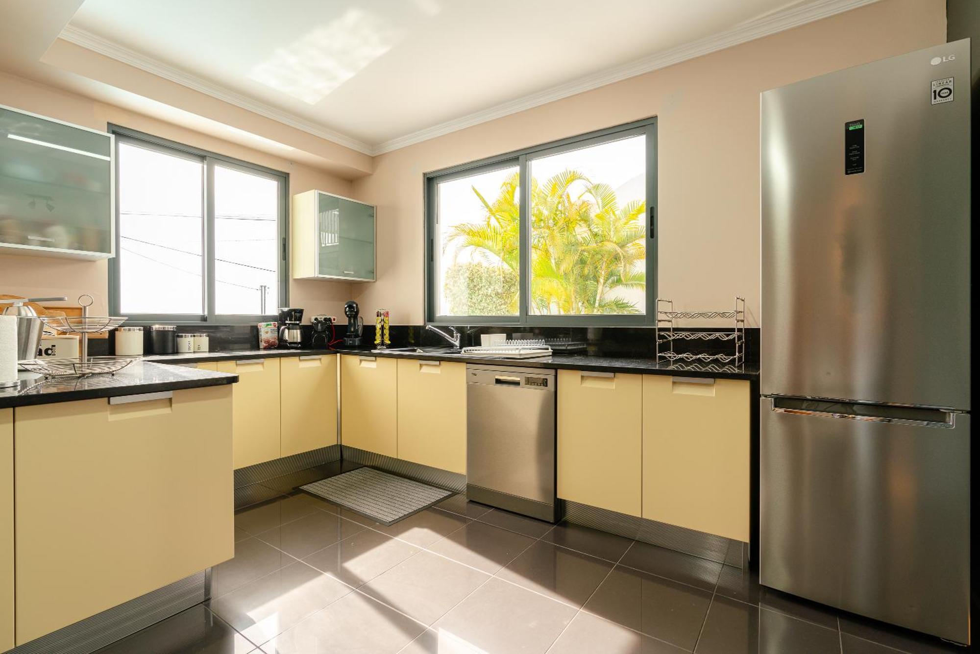 Villa Nunes, Big Holiday House With Private Pool Calheta  Extérieur photo