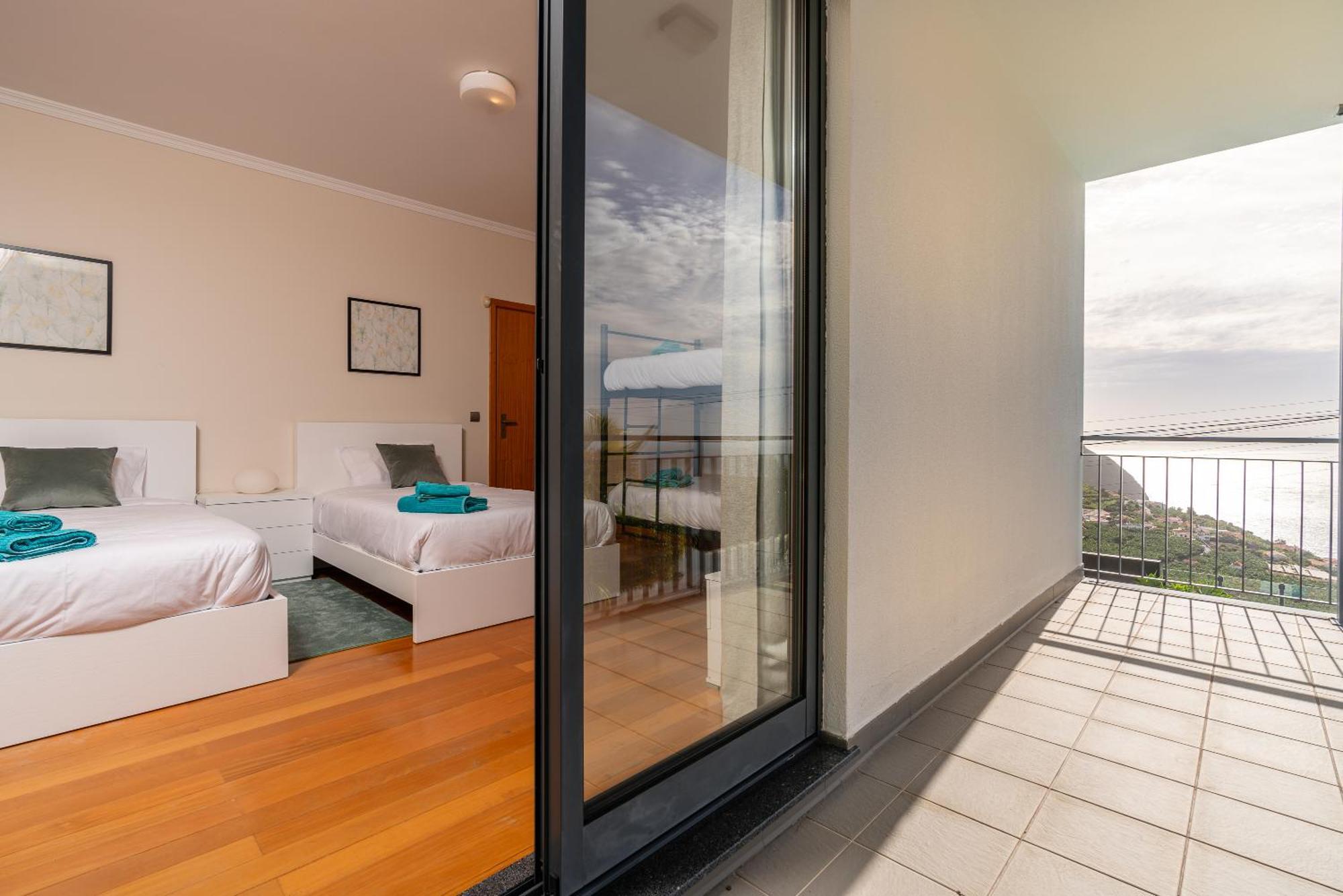 Villa Nunes, Big Holiday House With Private Pool Calheta  Extérieur photo